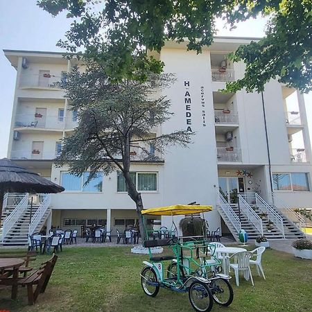 Hotel Amedea Cervia Bagian luar foto