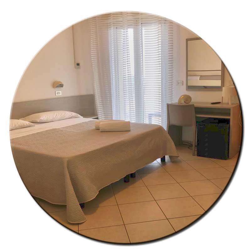 Hotel Amedea Cervia Bagian luar foto
