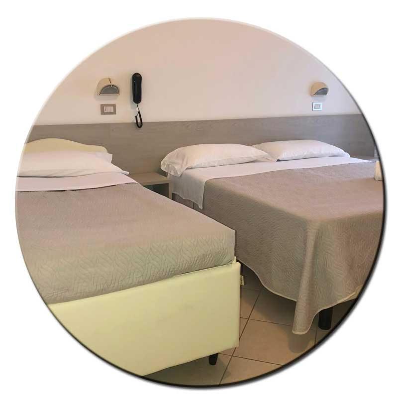 Hotel Amedea Cervia Bagian luar foto