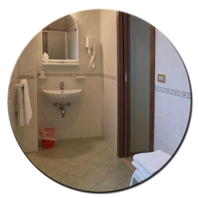 Hotel Amedea Cervia Bagian luar foto