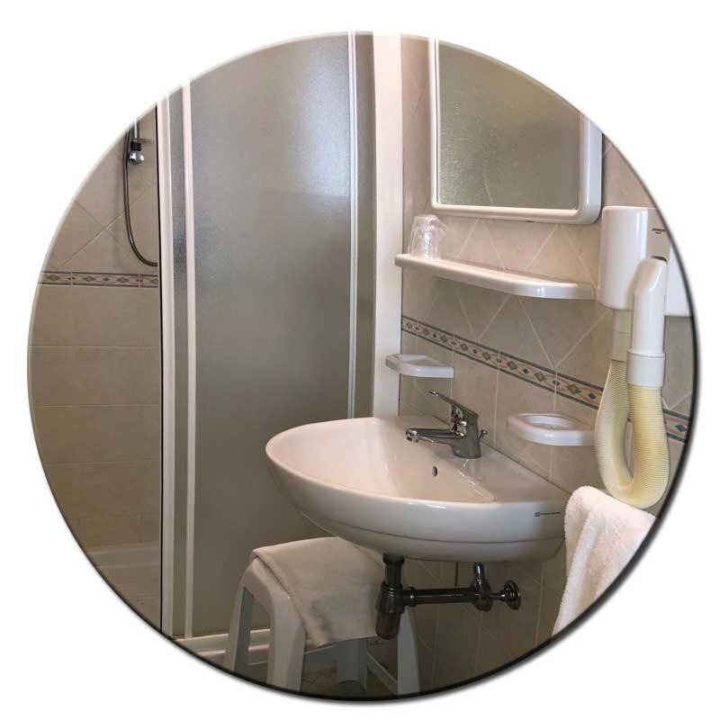 Hotel Amedea Cervia Bagian luar foto