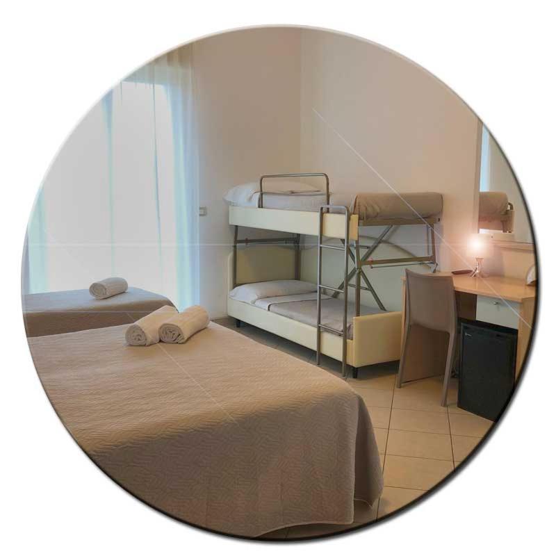 Hotel Amedea Cervia Bagian luar foto