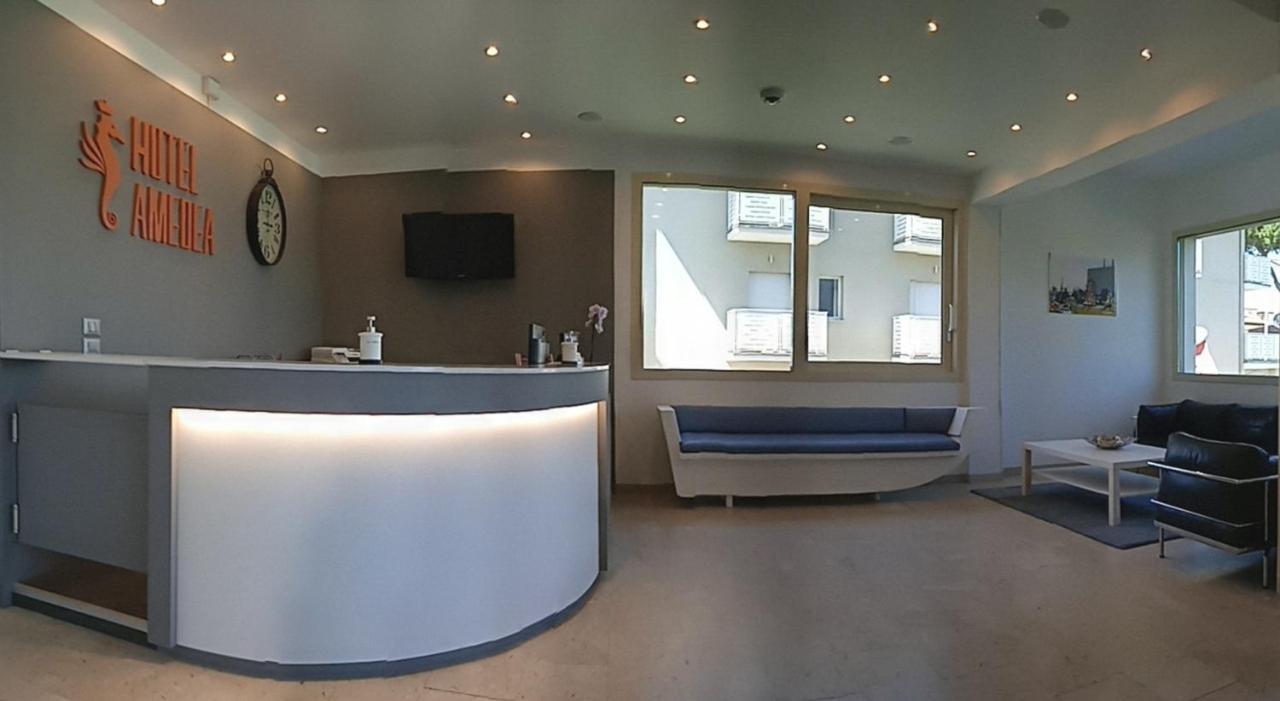 Hotel Amedea Cervia Bagian luar foto