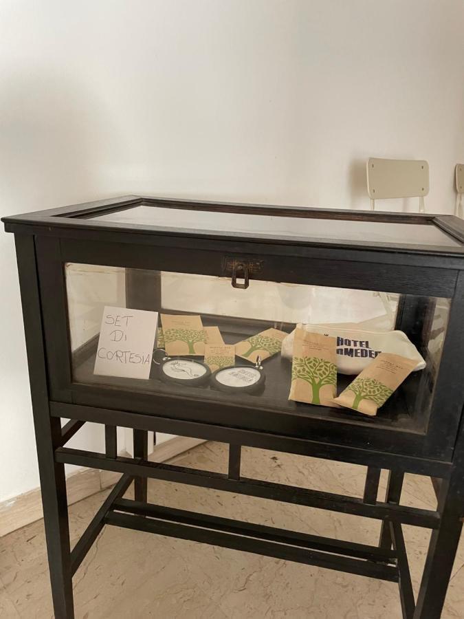 Hotel Amedea Cervia Bagian luar foto