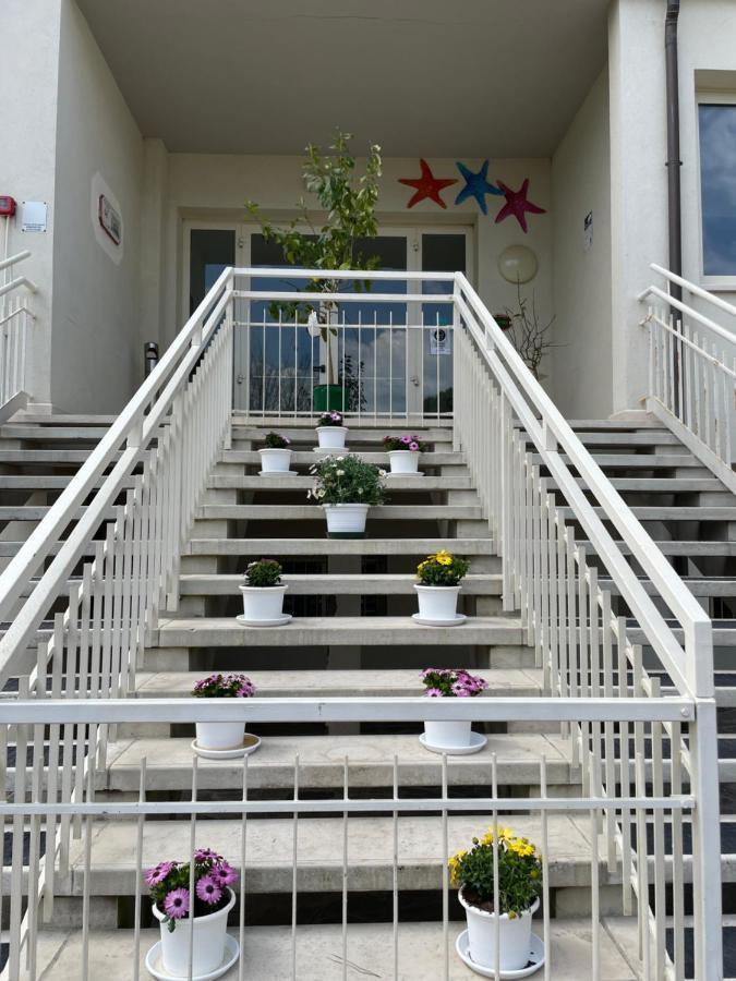 Hotel Amedea Cervia Bagian luar foto