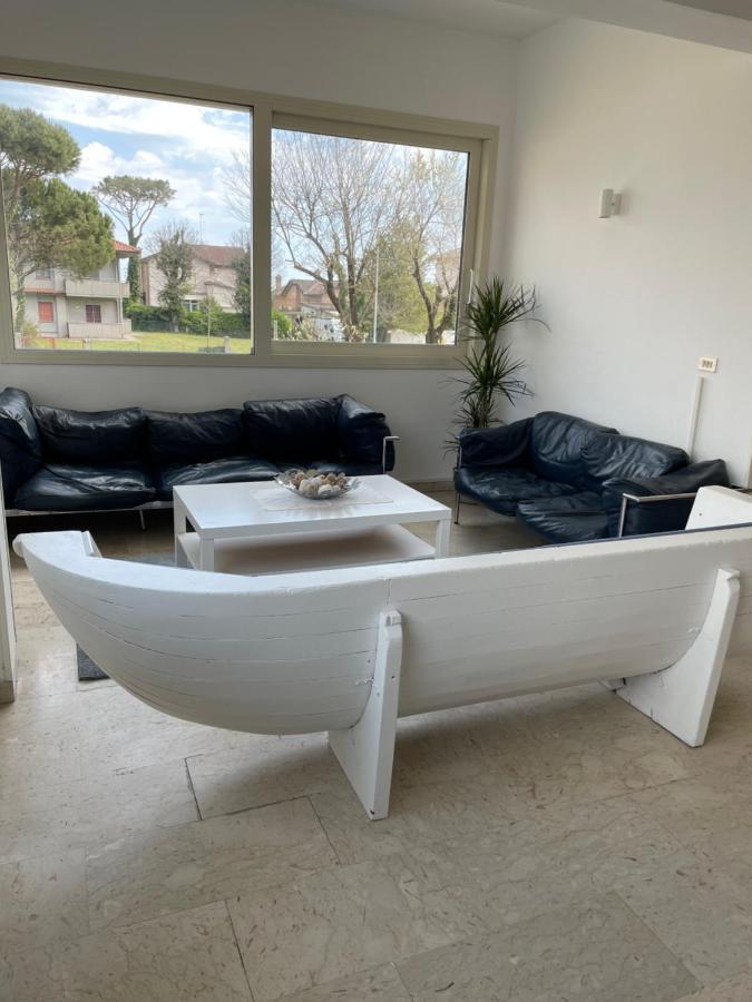 Hotel Amedea Cervia Bagian luar foto