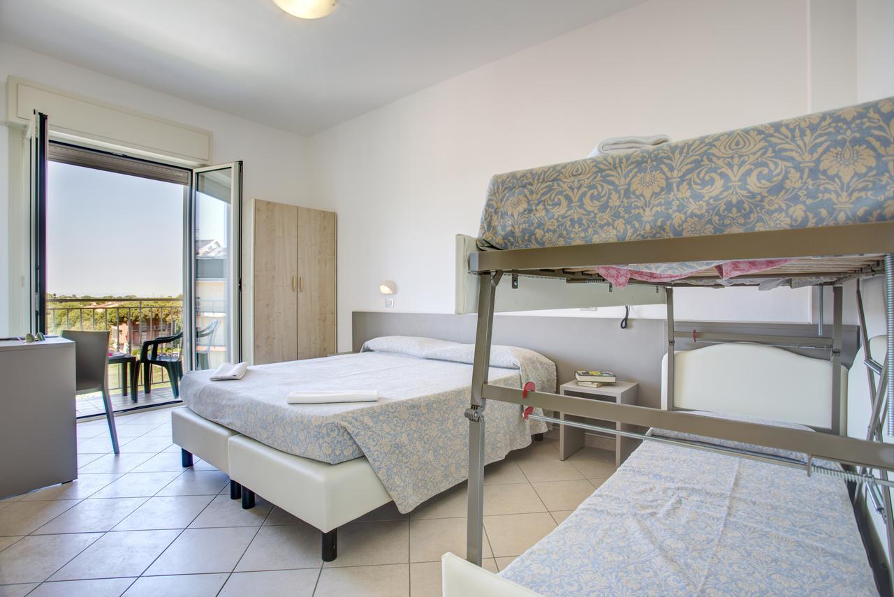 Hotel Amedea Cervia Bagian luar foto